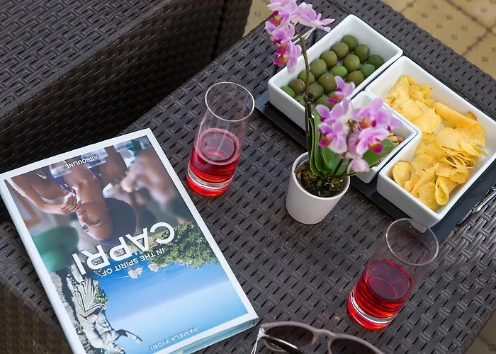 Апартаменты Town Капри